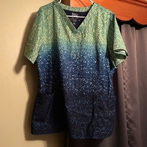 Barco Ombré Scrub Top
